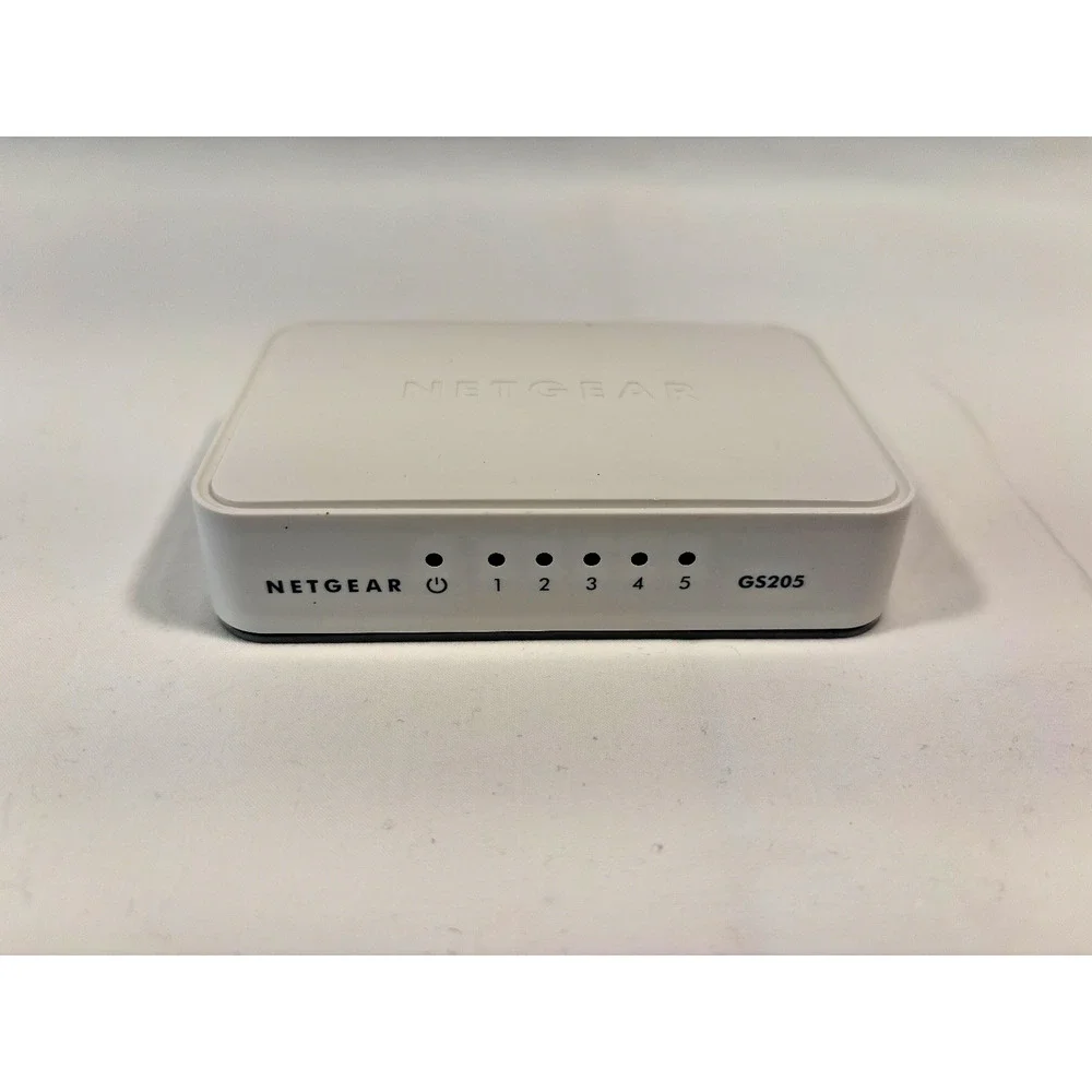 Netgear GS205-100PAS 5-Port Gigabit Ethernet Unmanaged Switch No Power Cord